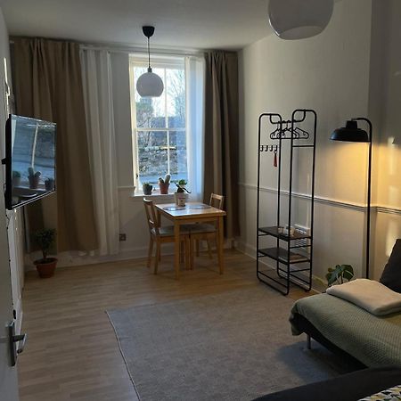 Cozy Flat In The Heart Of Leith Apartment Edinburgh Bagian luar foto