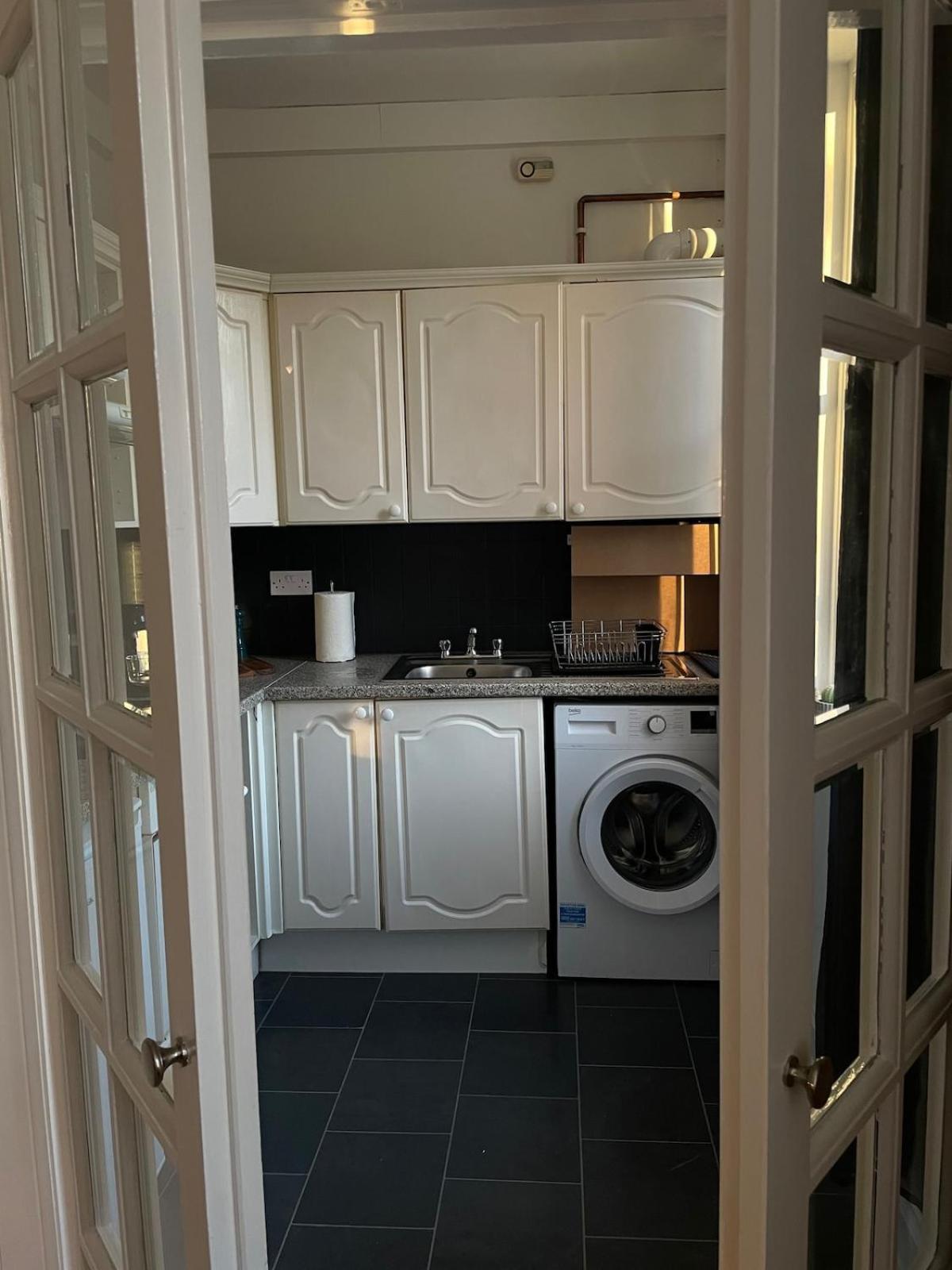 Cozy Flat In The Heart Of Leith Apartment Edinburgh Bagian luar foto